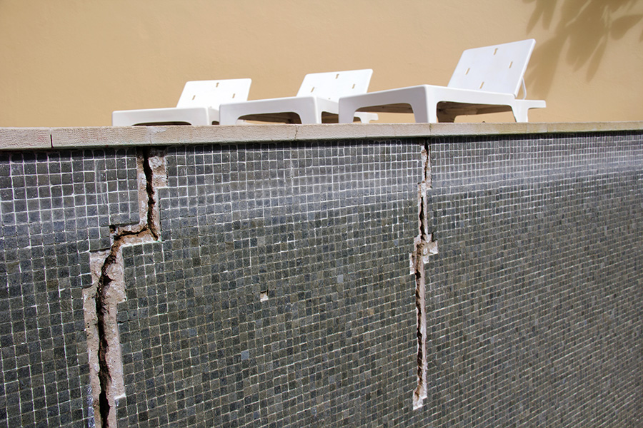 pool crack repair